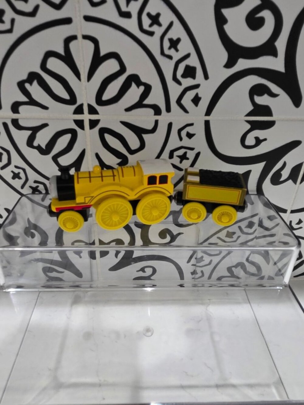 MOLLY Thomas The Train Wooden Railway Train Engine Car